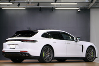 2021 Porsche PANAMERA 