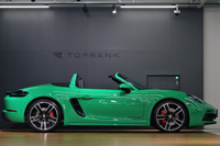 2021 Porsche 718 BOXSTER 