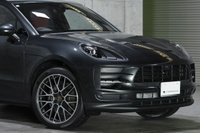 2019 Porsche MACAN null