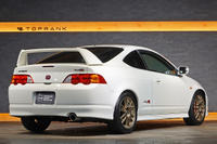 2003 Honda INTEGRA TYPE R DC5 Integra Type R, Largus Height Adjustable Coilovers, Momo Sterring, Autogauge Gauges