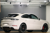 2021 Porsche CAYENNE null