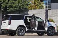 2023 Cadillac ESCALADE 