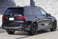 2021 BMW X7 