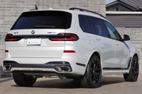 2023 BMW X7 