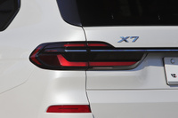 2023 BMW X7 