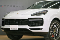 2019 Porsche CAYENNE null