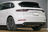 2019 Porsche CAYENNE null