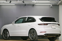 2019 Porsche CAYENNE null