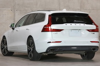 2020 Volvo V60 null