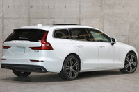 2020 Volvo V60 null