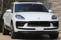 2023 Porsche MACAN null
