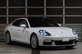 2018 Porsche PANAMERA null