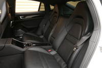 2018 Porsche PANAMERA null