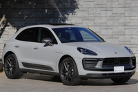 2023 Porsche MACAN 