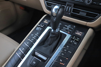 2020 Porsche MACAN 