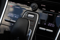 2022 Porsche PANAMERA null