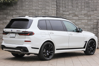 2023 BMW X7 