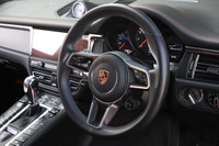 2020 Porsche MACAN 
