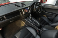 2018 Porsche MACAN null