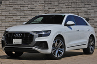 2023 Audi Q8 null