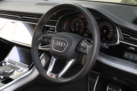2022 Audi Q8 