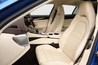 2019 Porsche PANAMERA null