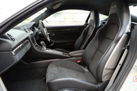 2021 Porsche 718 CAYMAN null