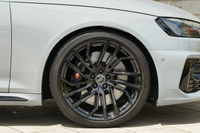 2023 Audi RS4 AVANT 