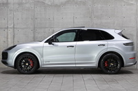 2021 Porsche CAYENNE null