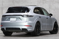 2021 Porsche CAYENNE null