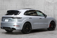 2021 Porsche CAYENNE null