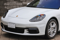 2018 Porsche PANAMERA 
