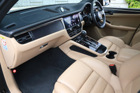 2022 Porsche MACAN null