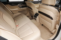 2016 BMW 7 SERIES null