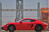 2016 Porsche CAYMAN null