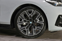 2025 BMW 5 SERIES null
