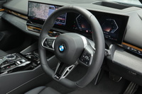 2025 BMW 5 SERIES null