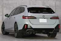 2025 BMW 5 SERIES null