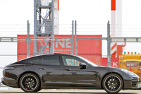 2023 Porsche PANAMERA null