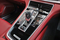 2023 Porsche PANAMERA null