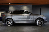 2020 Porsche CAYENNE null