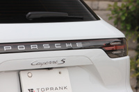 2019 Porsche CAYENNE null