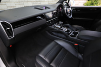 2019 Porsche CAYENNE null