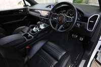 2019 Porsche CAYENNE null
