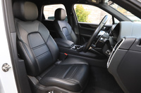 2019 Porsche CAYENNE null