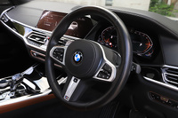 2022 BMW X7 