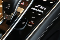 2020 Porsche PANAMERA null