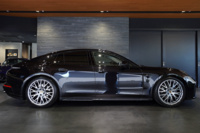 2024 Porsche PANAMERA 