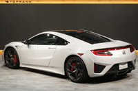 2017 Honda NSX NC1 Carbon-ceramic brakes, Alcantara seats, Carbon Roof