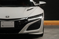 2017 Honda NSX NC1 Carbon-ceramic brakes, Alcantara seats, Carbon Roof